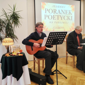Jesienny poranek poetycki na Parkowej